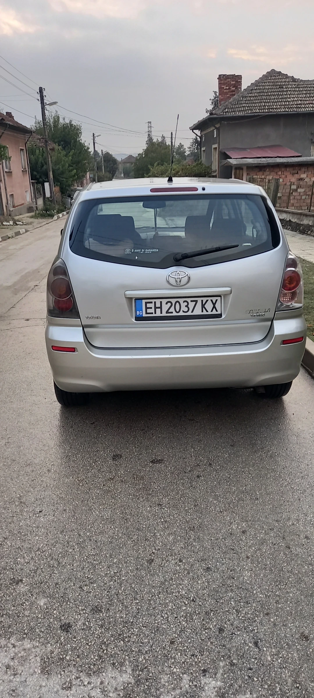 Toyota Corolla verso  - изображение 2