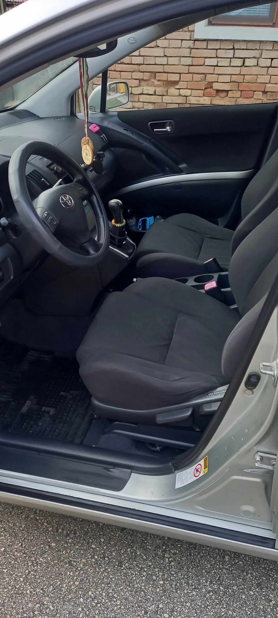 Toyota Corolla verso  - изображение 4