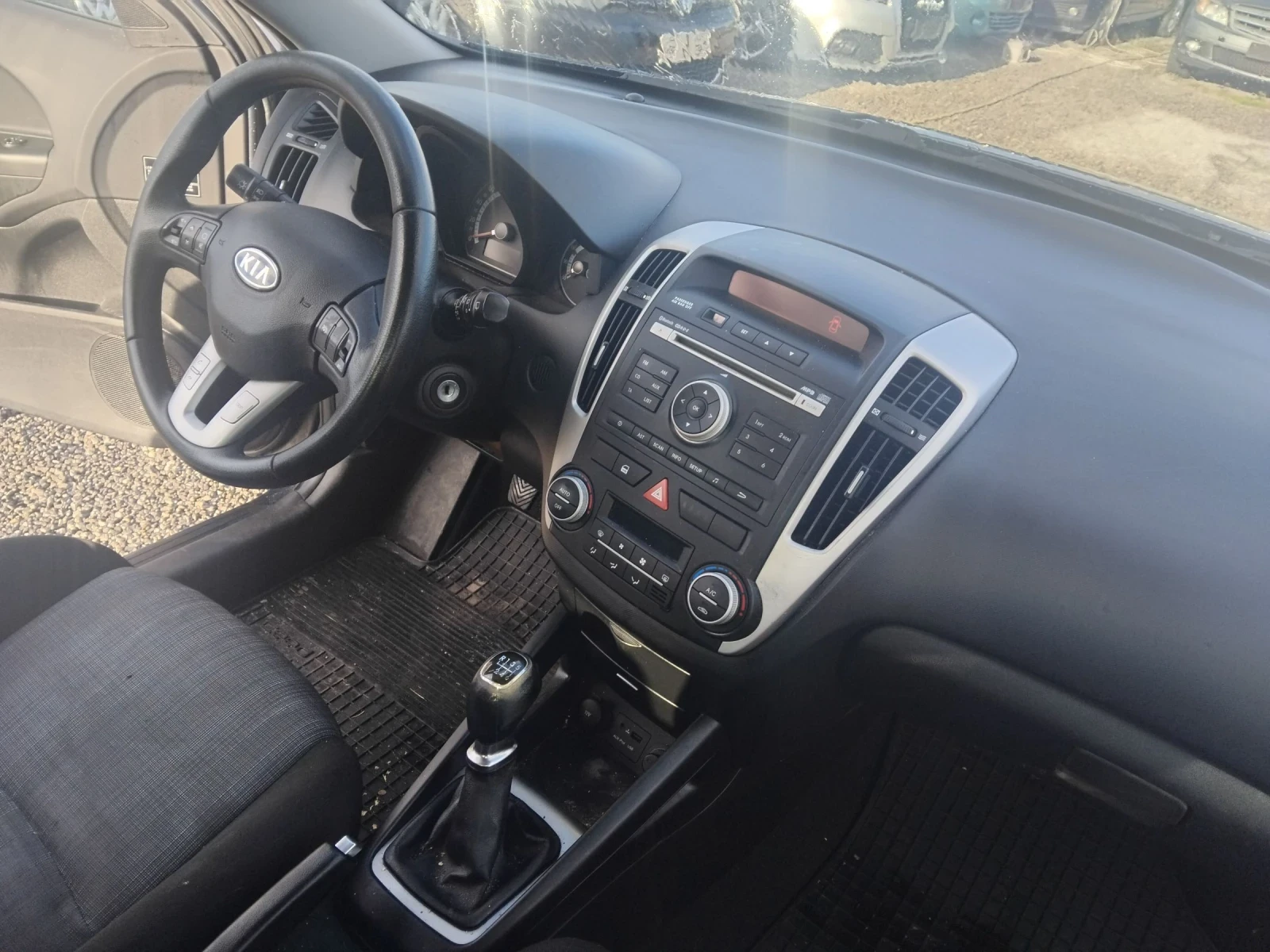 Kia Ceed 1.6CDTi115�.150�.��. | Mobile.bg � ����������� 2
