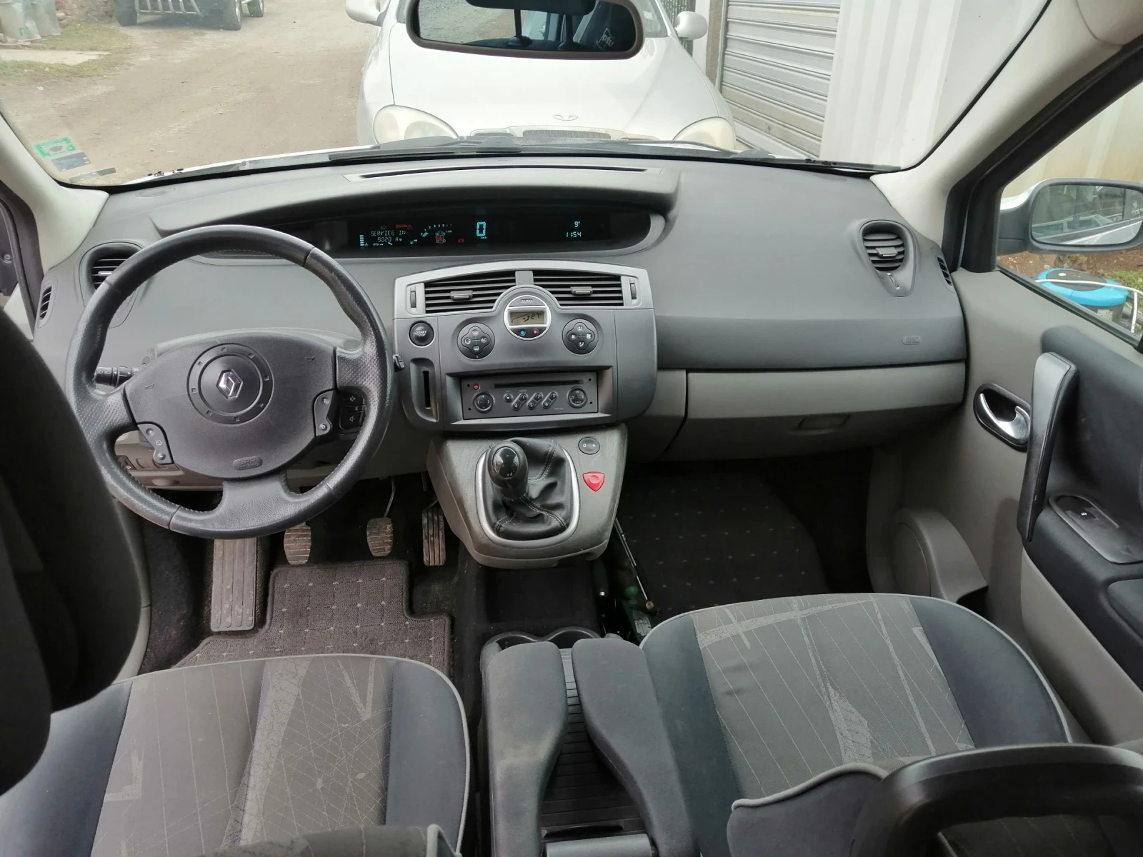 Renault Scenic 1, 6, 16v 107ks Газ-бензин  - изображение 5