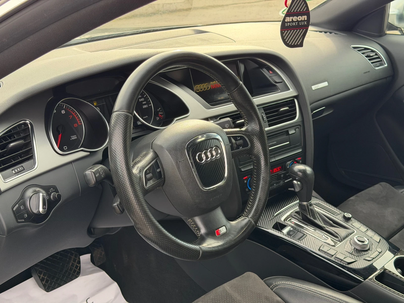Audi A5 2.0T S-line, снимка 7 - Автомобили и джипове - 53360868