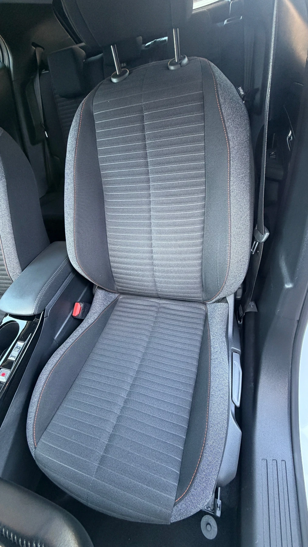 Peugeot 2008 AUTOMAT 2022, снимка 9 - Автомобили и джипове - 53854844