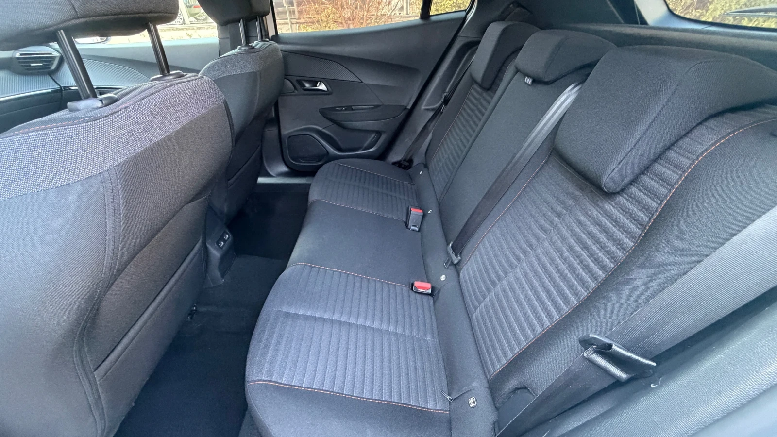 Peugeot 2008 AUTOMAT 2022, снимка 10 - Автомобили и джипове - 53854844