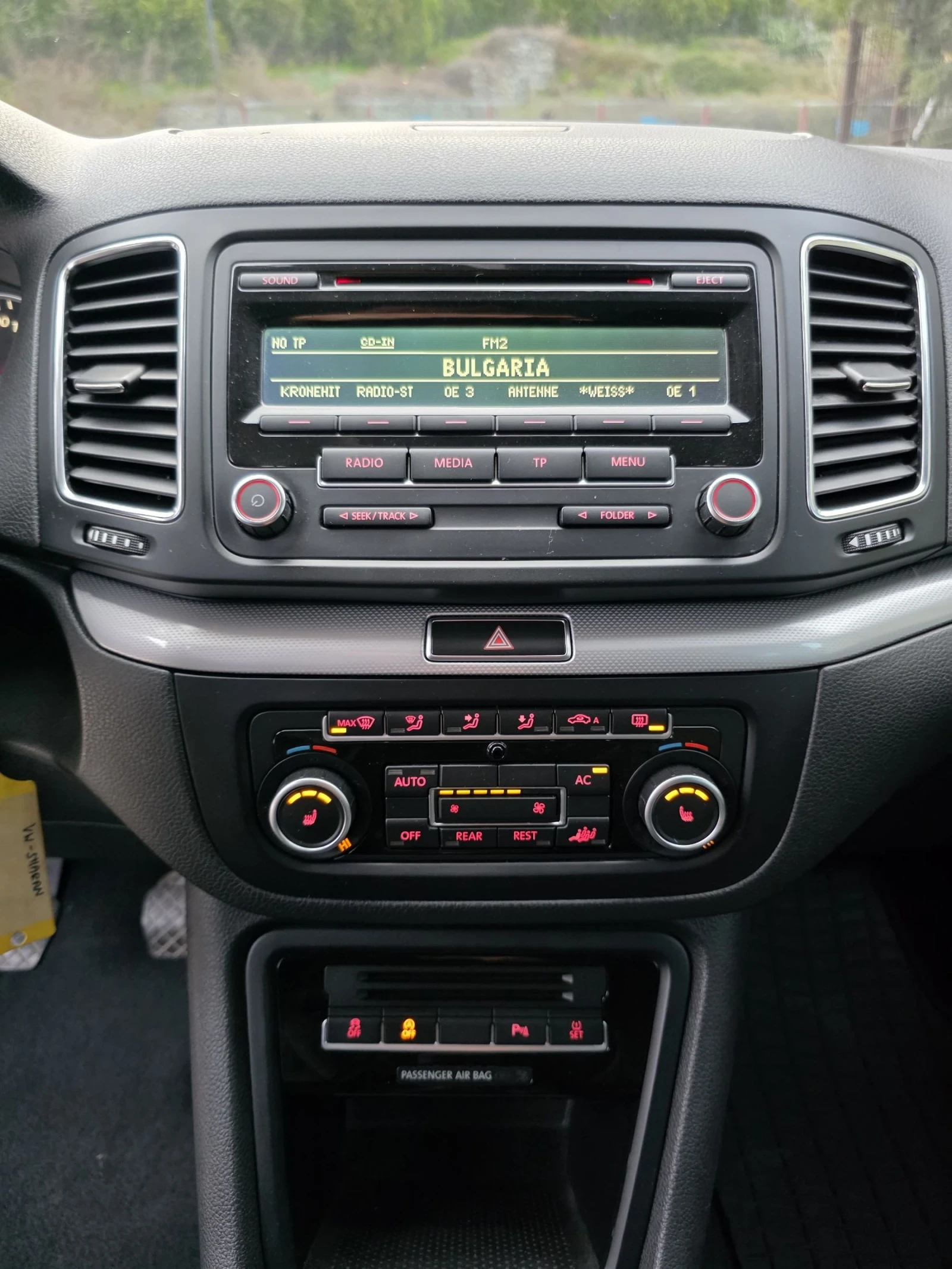 VW Sharan 2.0TDI 140КС 4 MOTION 4x4 * GRAPHITE* 217.000KM, снимка 16 - Автомобили и джипове - 54019491