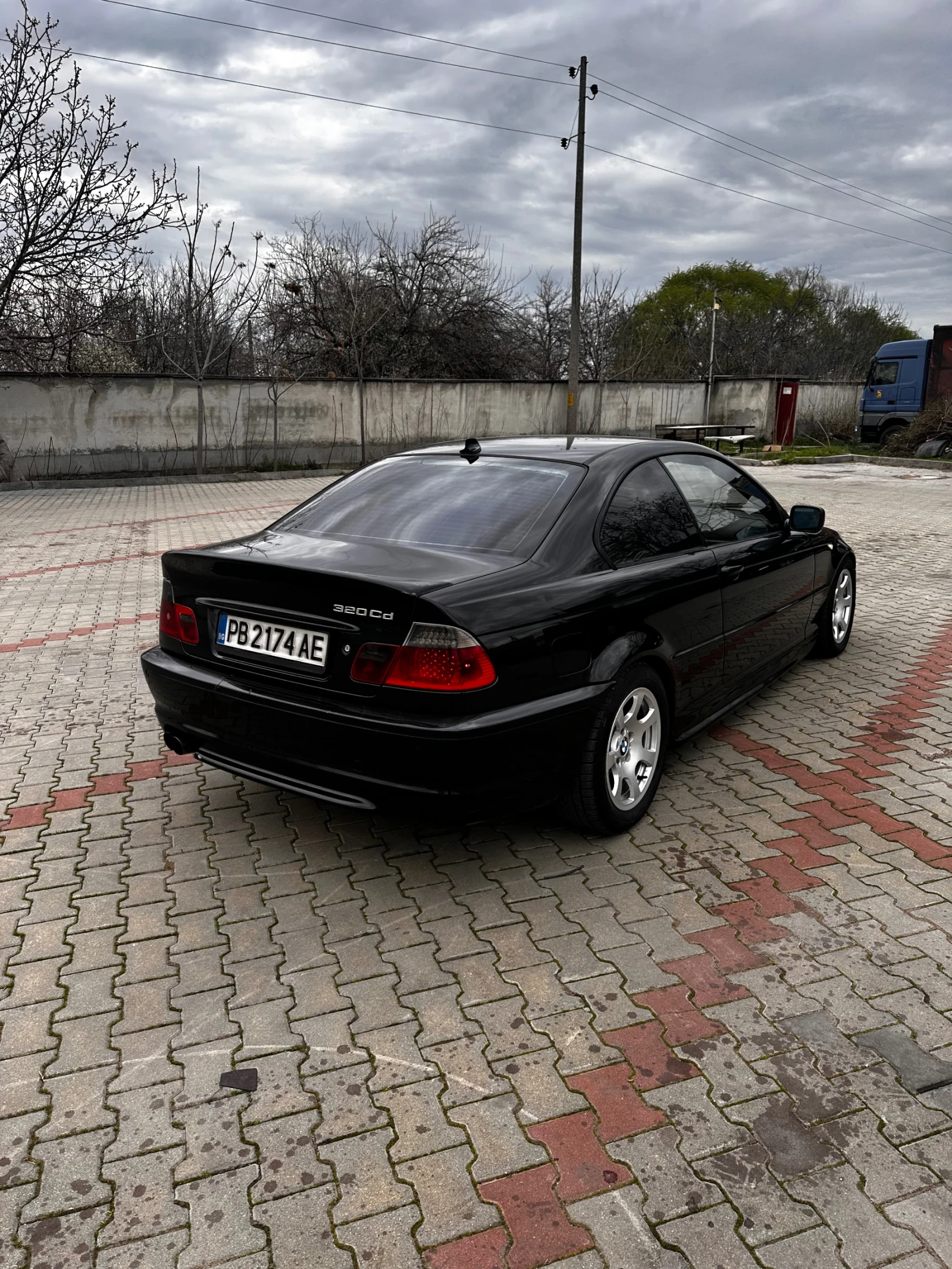 BMW 330, снимка 3 - Автомобили и джипове - 54161710