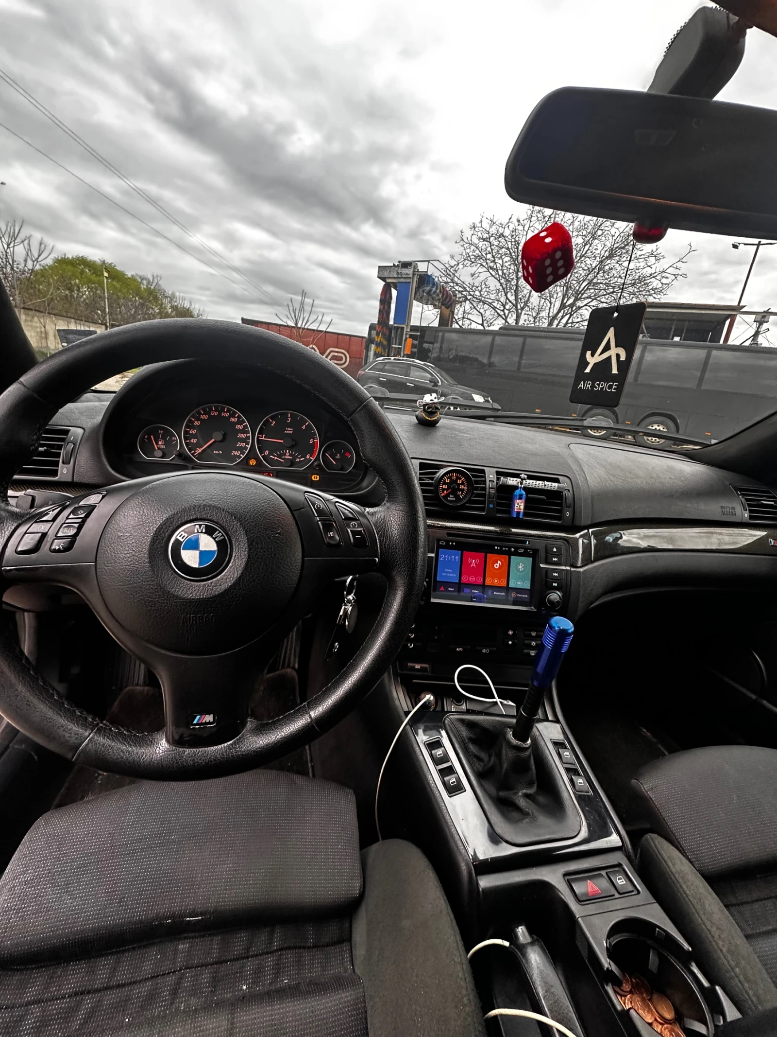 BMW 330, снимка 5 - Автомобили и джипове - 54161710