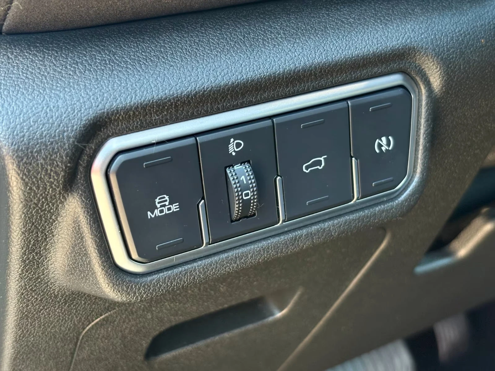 GWM ORA 03 300/PURE/171HP/KLESS/360/ACC/NAVI/LED/267q, снимка 15 - Автомобили и джипове - 54441700