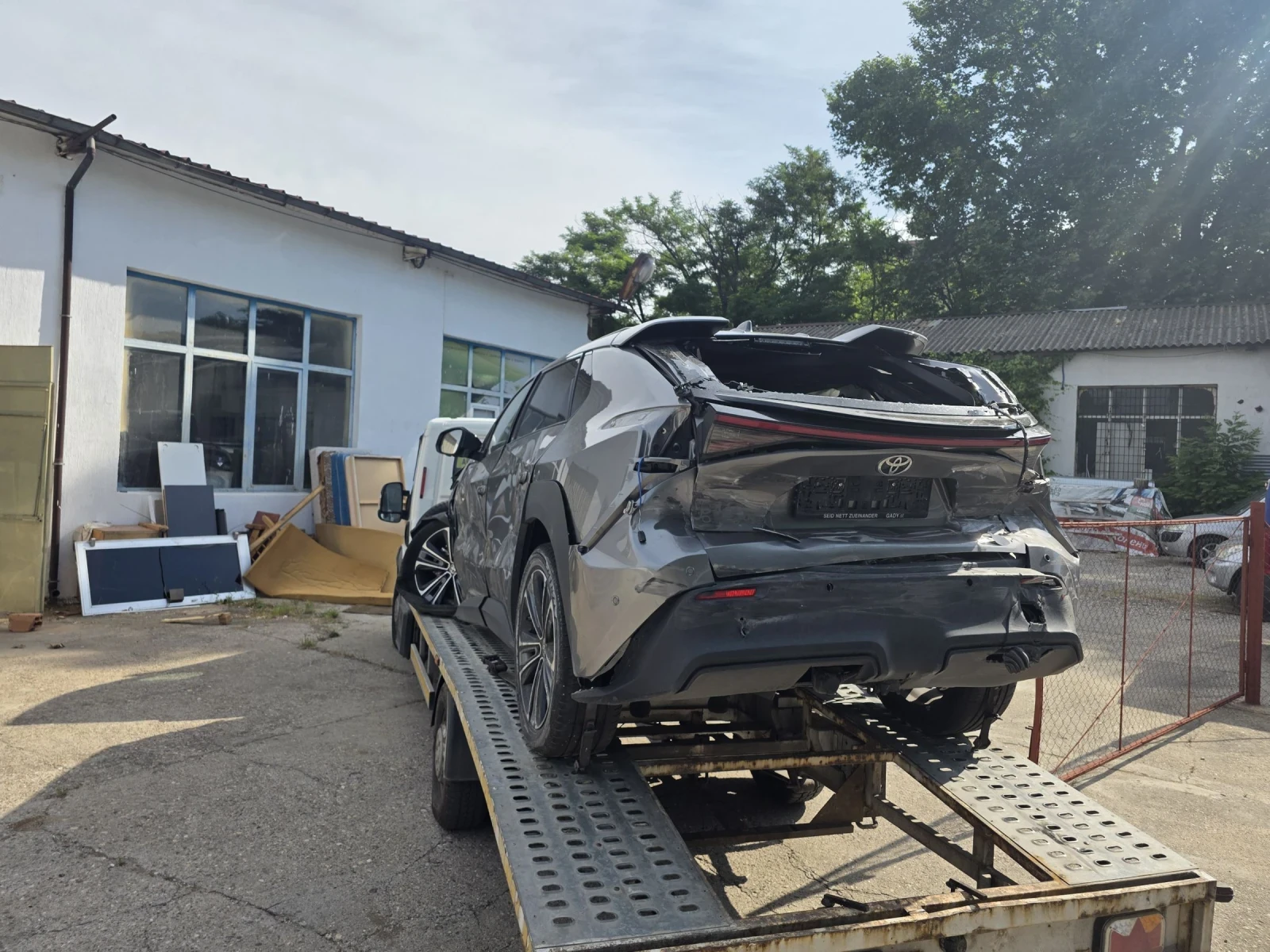 Toyota bZ4X 27000km., AWD 4x4, 80kwh, снимка 2 - Автомобили и джипове - 54747566
