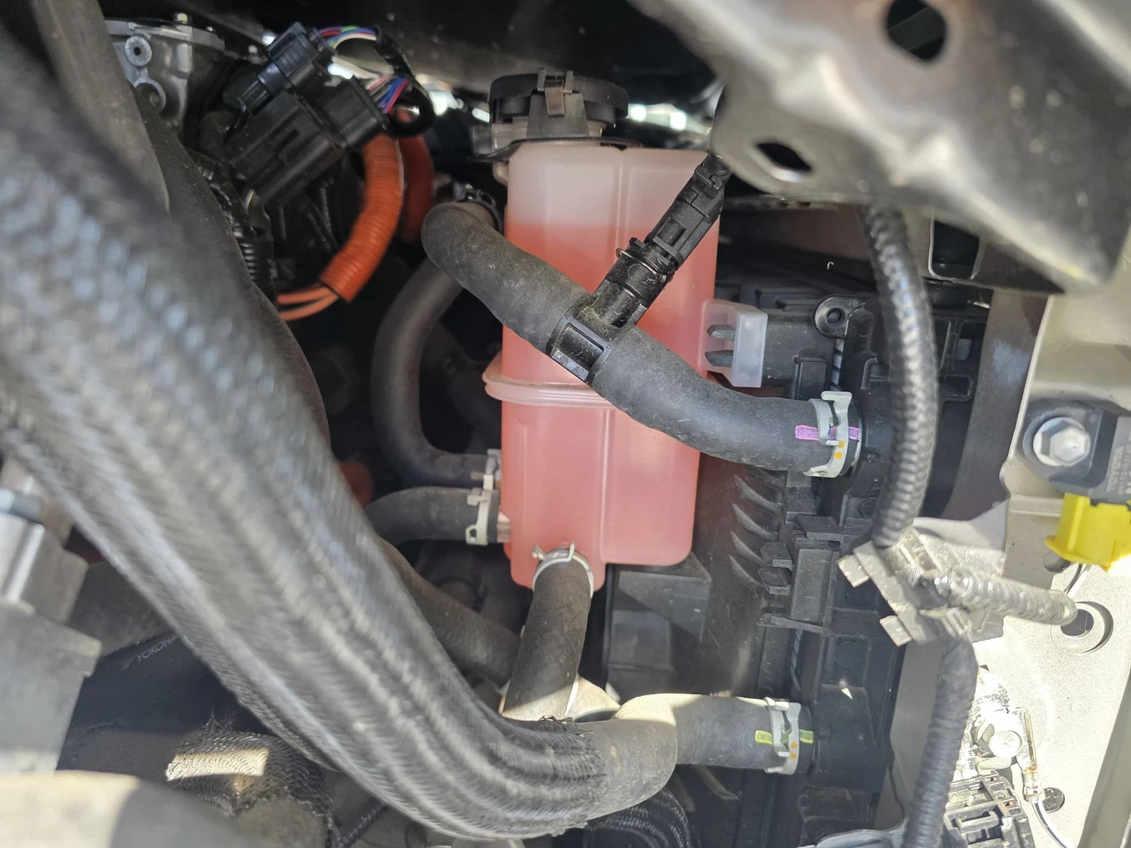 Toyota bZ4X 27000km., AWD 4x4, 80kwh, снимка 6 - Автомобили и джипове - 54747566