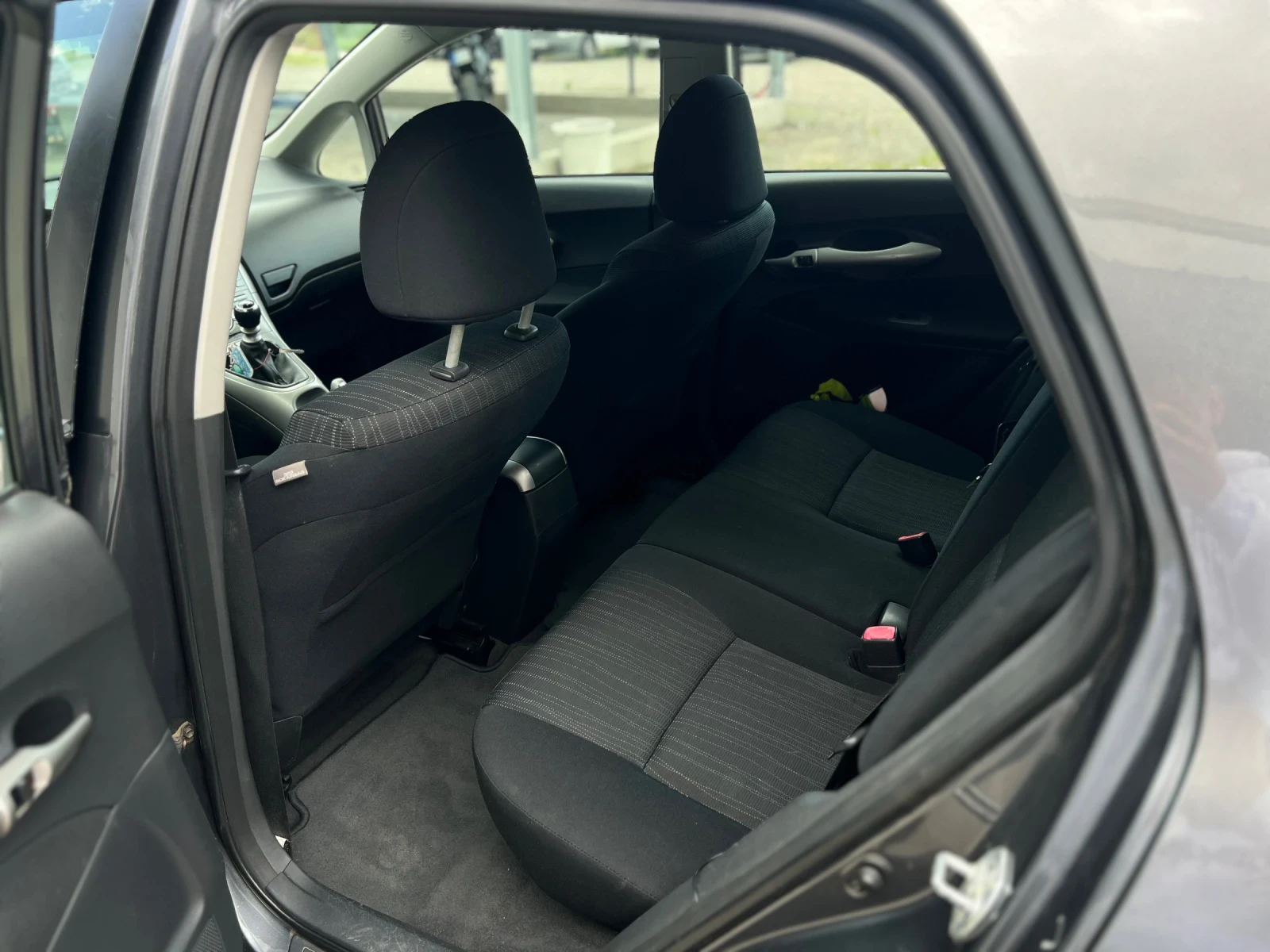 Toyota Auris, снимка 7 - Автомобили и джипове - 54809535