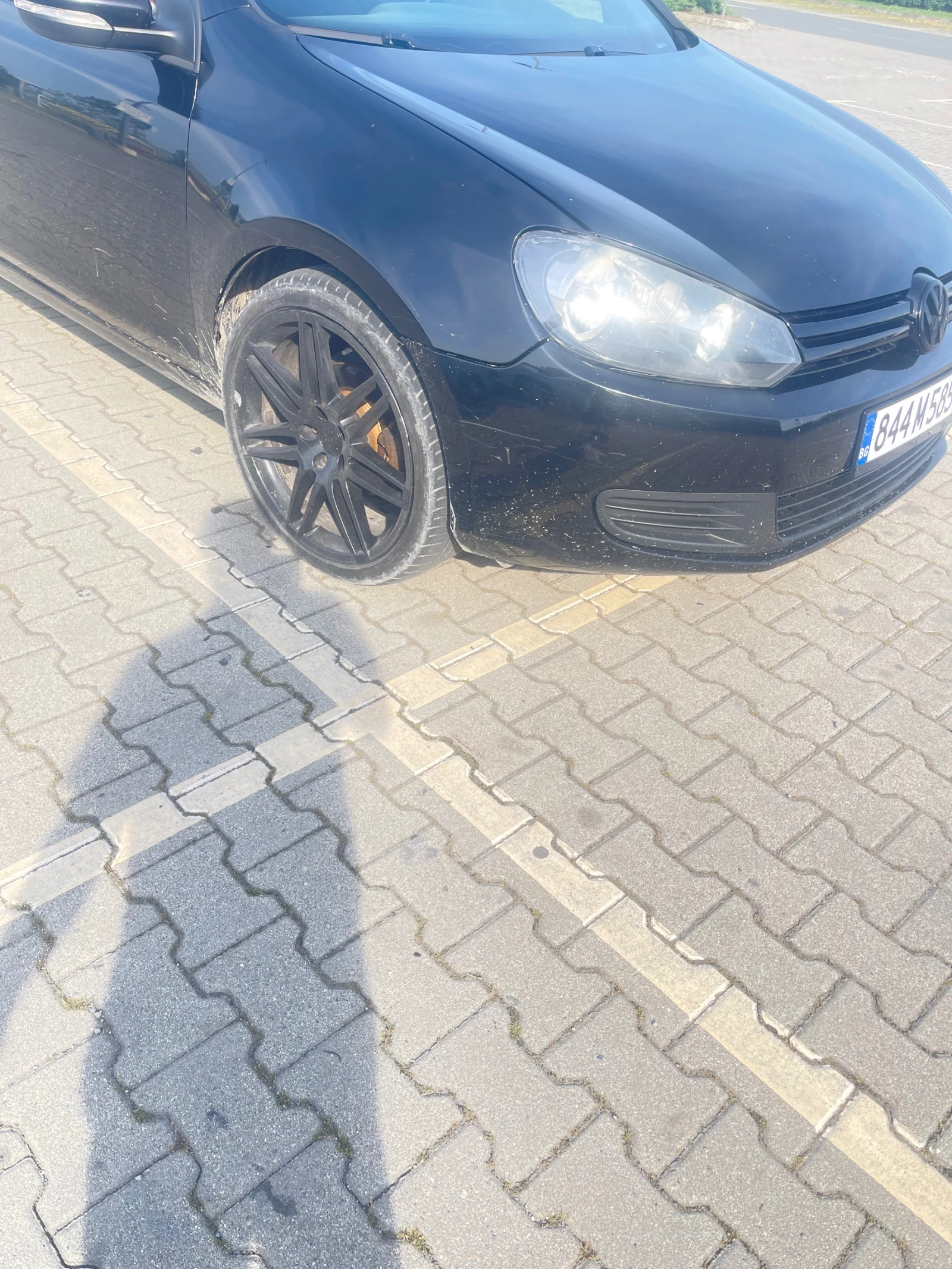 VW Golf 1.6 TDI , снимка 3 - Автомобили и джипове - 54955672