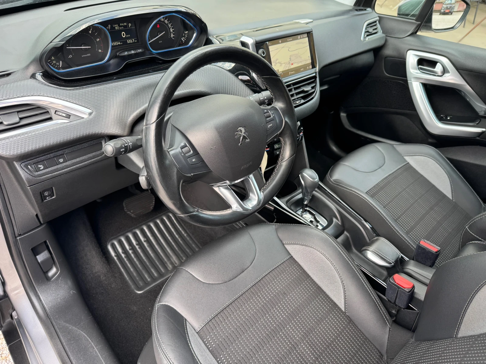 Peugeot 2008 1.5 Blue-HDi Allure* FACE LIFT* КОЖА* EURO 6, снимка 11 - Автомобили и джипове - 54879429