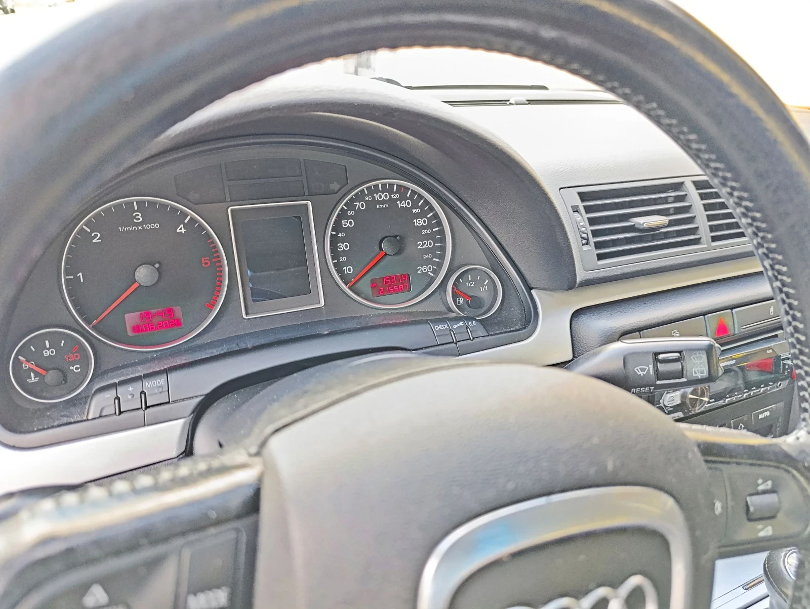 Audi A4 1.9 tdi, снимка 6 - Автомобили и джипове - 55016114