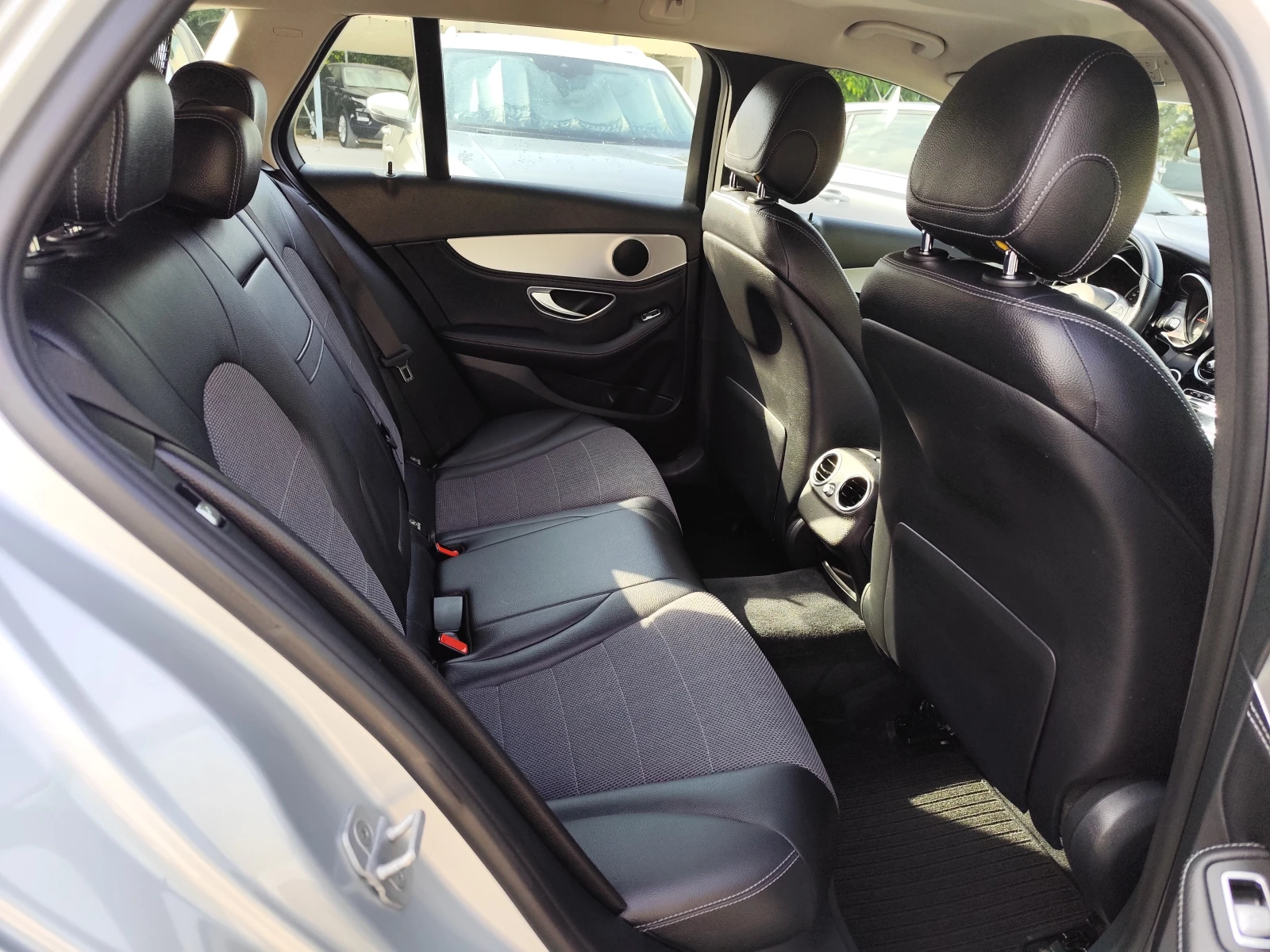 Mercedes-Benz C 200 BLUETEC* 1.6CDi* NAVI* КОЖА* LED* EURO6* , снимка 12 - Автомобили и джипове - 55128451