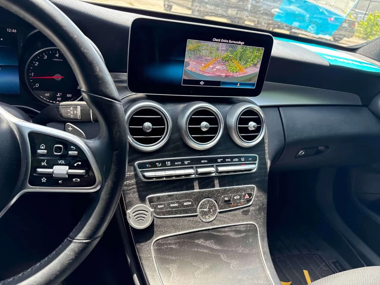 Mercedes-Benz C 300 * АВТОКРЕДИТ БЕЗ ПЪРВОНАЧАЛНА ВНОСКА* , снимка 9 - Автомобили и джипове - 55228681