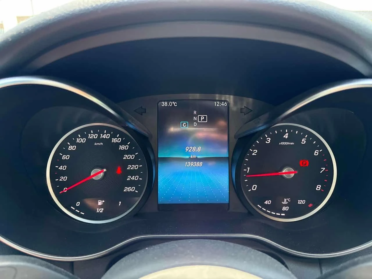Mercedes-Benz C 300 * АВТОКРЕДИТ БЕЗ ПЪРВОНАЧАЛНА ВНОСКА* , снимка 8 - Автомобили и джипове - 55228681