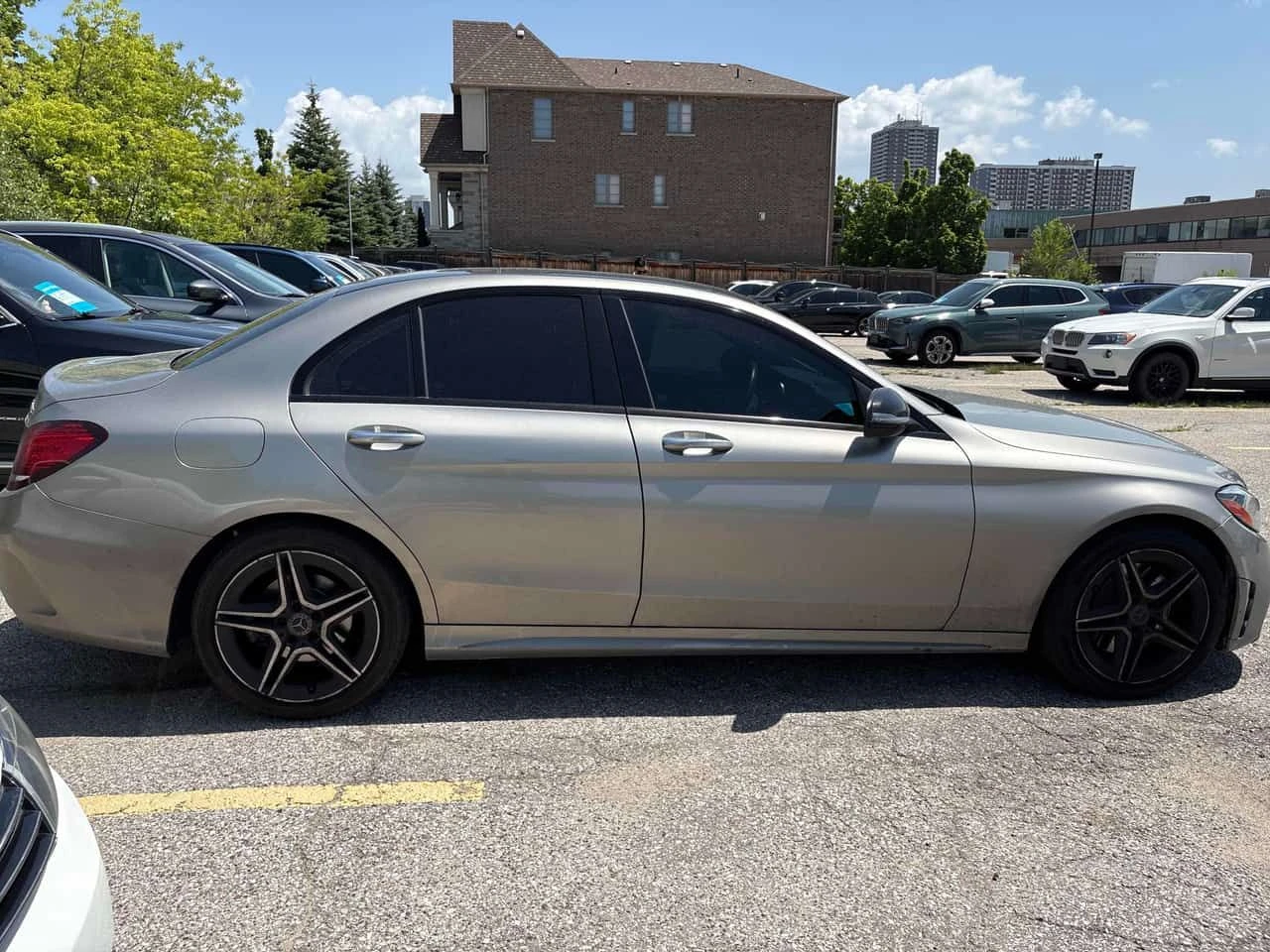 Mercedes-Benz C 300 * АВТОКРЕДИТ БЕЗ ПЪРВОНАЧАЛНА ВНОСКА* , снимка 3 - Автомобили и джипове - 55228681