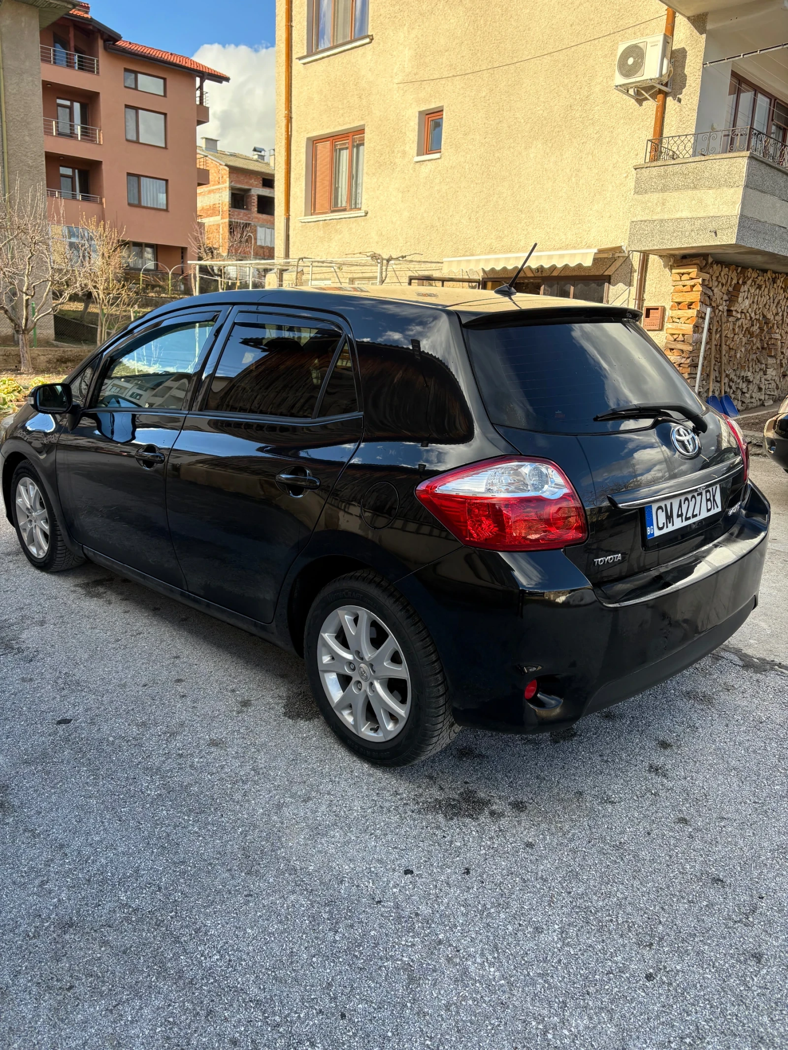 Toyota Auris 2.0 126, снимка 6 - Автомобили и джипове - 55278413
