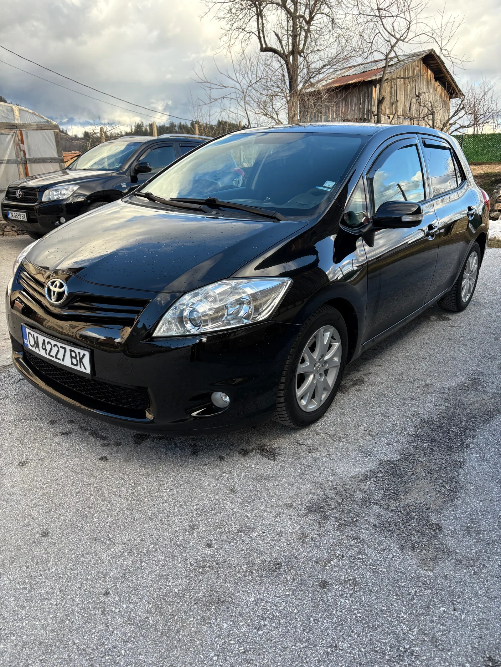 Toyota Auris 2.0 126, снимка 2 - Автомобили и джипове - 55278413