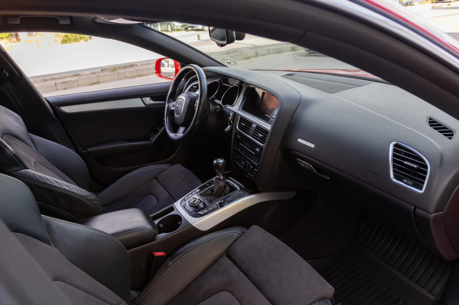 Audi A5 2.0Tdi S-line Quattro , снимка 12 - Автомобили и джипове - 55324379