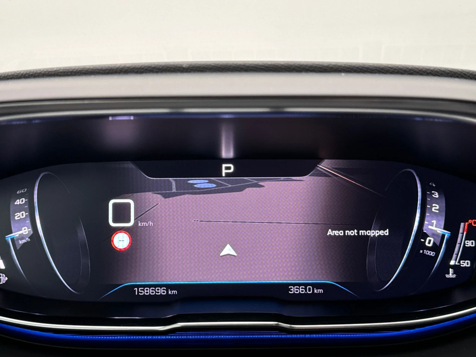 Peugeot 3008 1.5HDI Allure, снимка 10 - Автомобили и джипове - 55745936