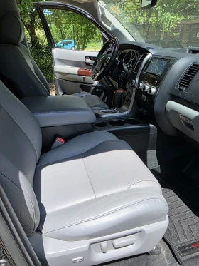 Toyota Sequoia, снимка 11