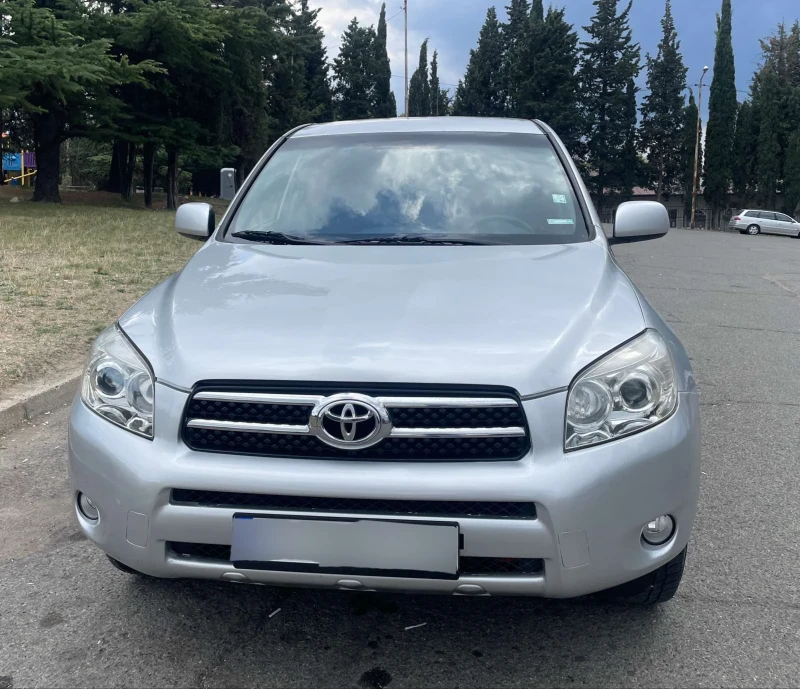 Toyota Rav4 2.2 D-4D, снимка 1 - Автомобили и джипове - 47396425