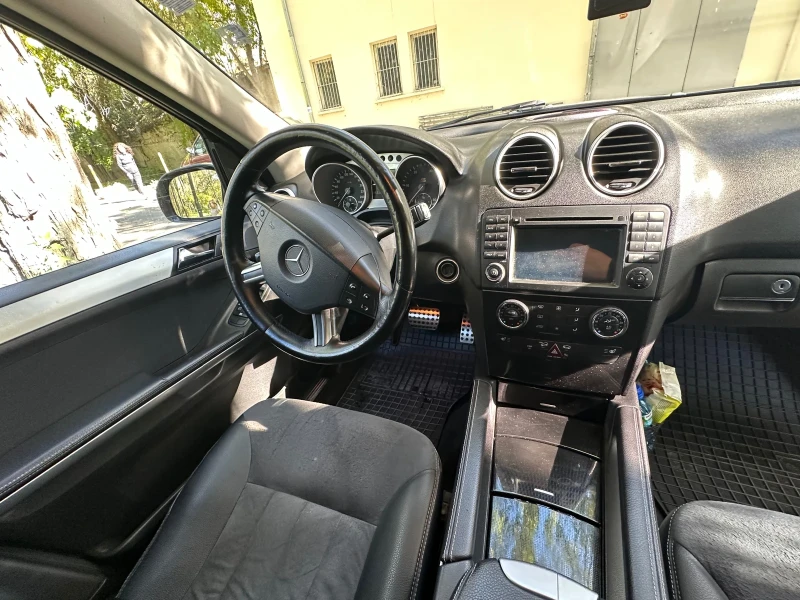 Mercedes-Benz ML 320, снимка 9 - Автомобили и джипове - 47744303