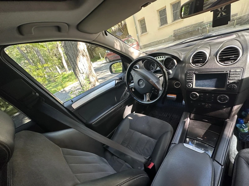 Mercedes-Benz ML 320, снимка 10 - Автомобили и джипове - 47744303