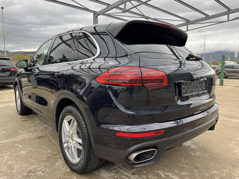 Porsche Cayenne 3.0* 250ps* 4x4* Facelift* КОЖА* НАВИ* КАМЕРА* , снимка 3 - Автомобили и джипове - 51179619