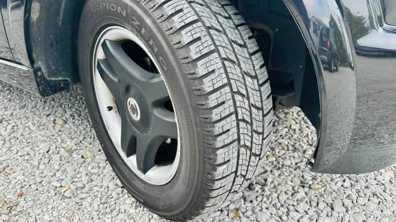 SsangYong Kyron 2.0d-140kc 4x4 Италия, снимка 13 - Автомобили и джипове - 52056589