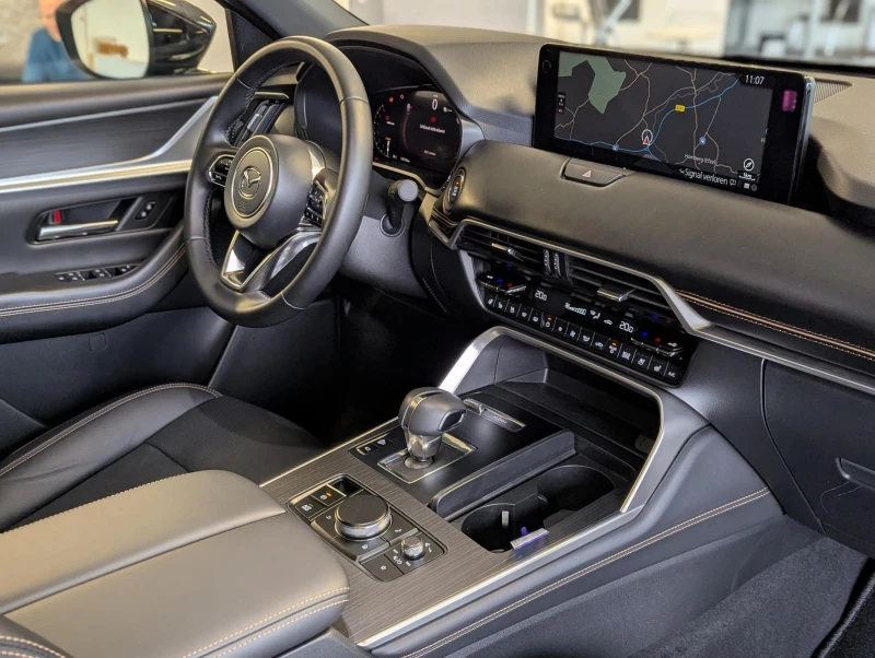 Mazda CX-80 3.3d* 6+ 1* PANO* HEAD-UP* 360CAM* DISTR* BOSE* ME, снимка 13 - Автомобили и джипове - 52197181