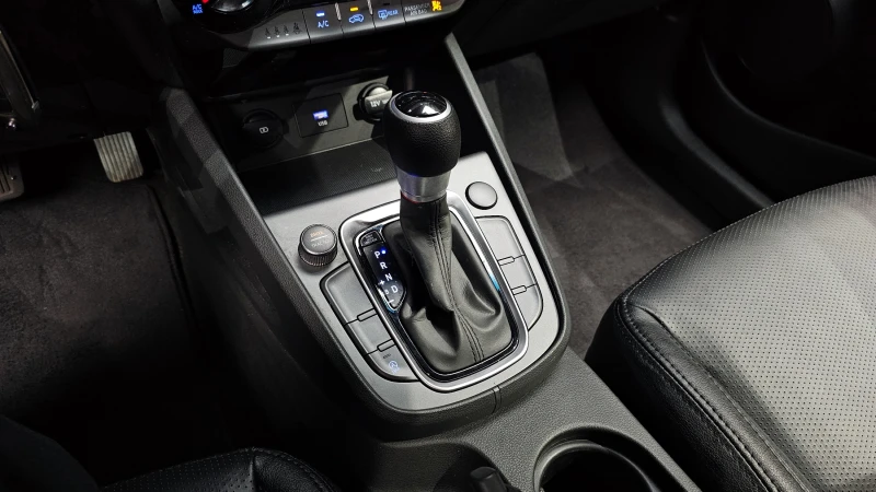 Hyundai Kona 2.0 2WD SMART autogeorge.com, снимка 8 - Автомобили и джипове - 52391915