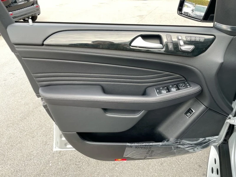 Mercedes-Benz GLE 43 AMG ОТ МЕРЦЕДЕС* ЛИЗИНГ* BLACK FRIDAY, снимка 12 - Автомобили и джипове - 52611588