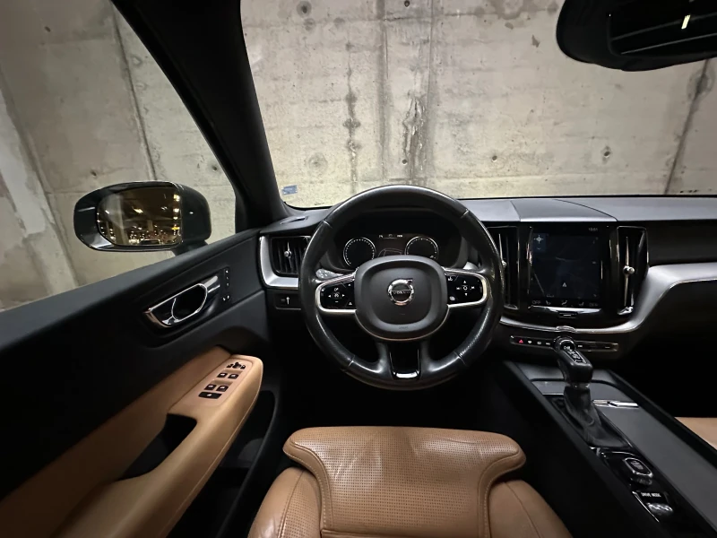 Volvo XC60 D5 AWD Inscription Polestar Engineered , снимка 13 - Автомобили и джипове - 52647623