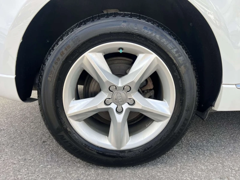 Audi Q5 * quattro Premium * CARFAX * ЦЕНА ДО БГ, снимка 6 - Автомобили и джипове - 53133074