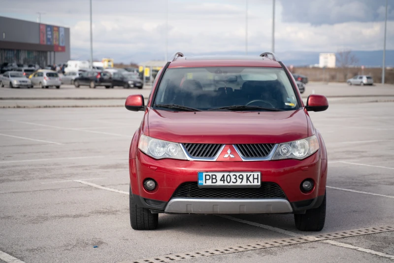 Mitsubishi Outlander, снимка 3 - Автомобили и джипове - 53457631