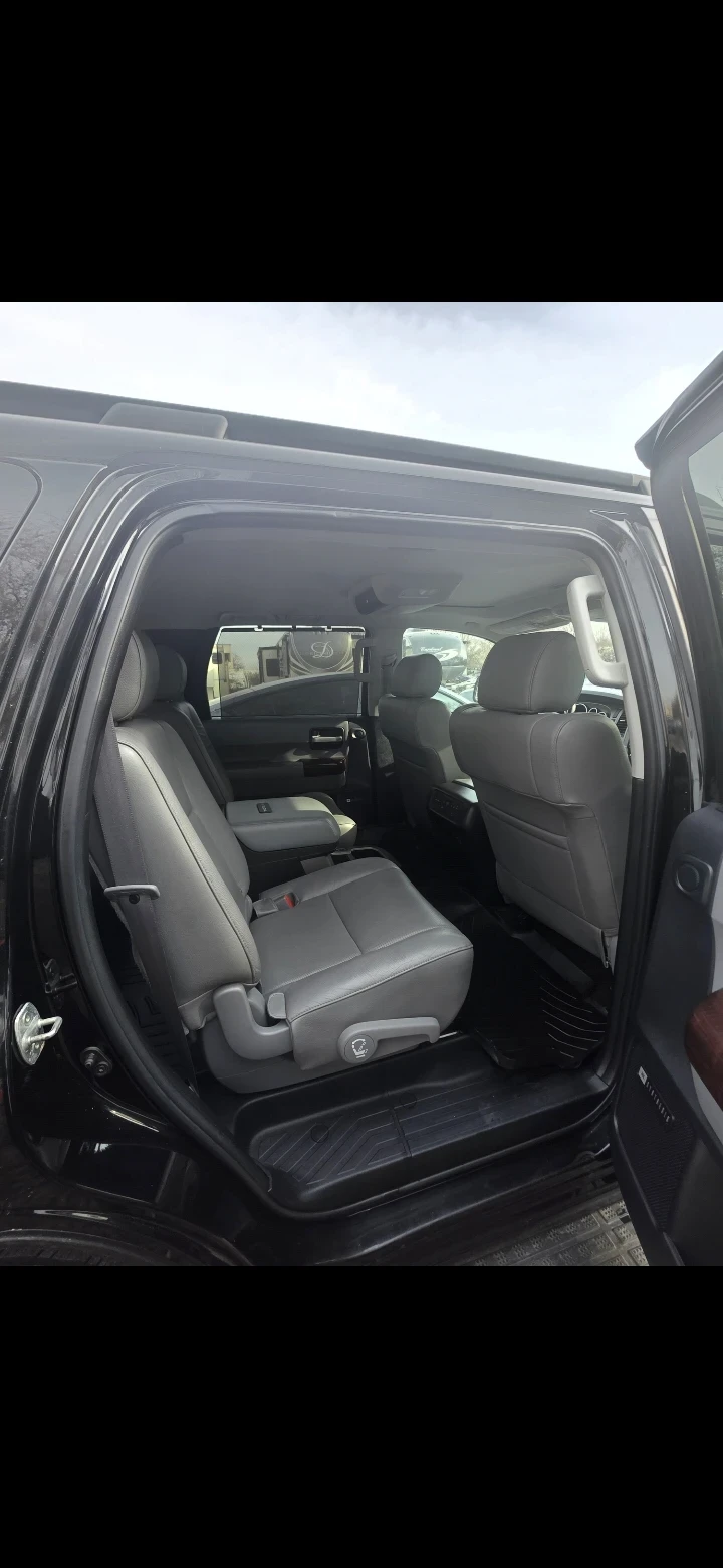 Toyota Sequoia, снимка 4 - Автомобили и джипове - 54840771