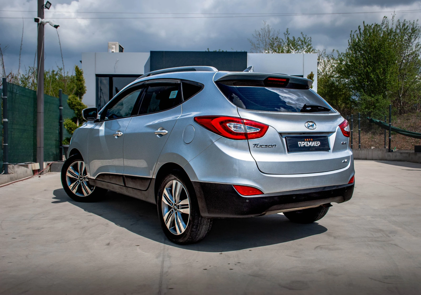 Hyundai Tucson 2.0CRDI-4WD-PREMIUM-6M ГАРАНЦИЯ! - изображение 4