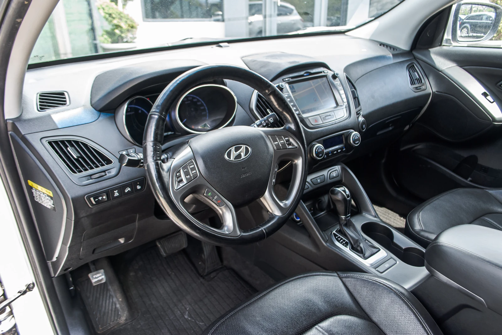 Hyundai Tucson 2.0CRDI-4WD-PREMIUM-6M ГАРАНЦИЯ! - изображение 8