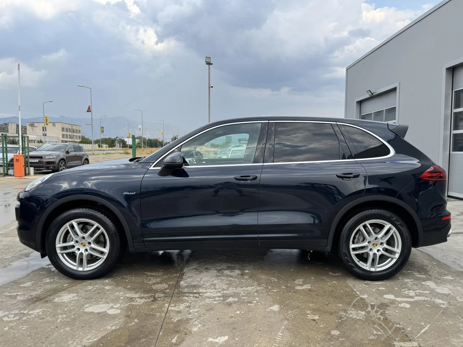 Porsche Cayenne 3.0* 250ps* 4x4* Facelift* КОЖА* НАВИ* КАМЕРА*  - изображение 2