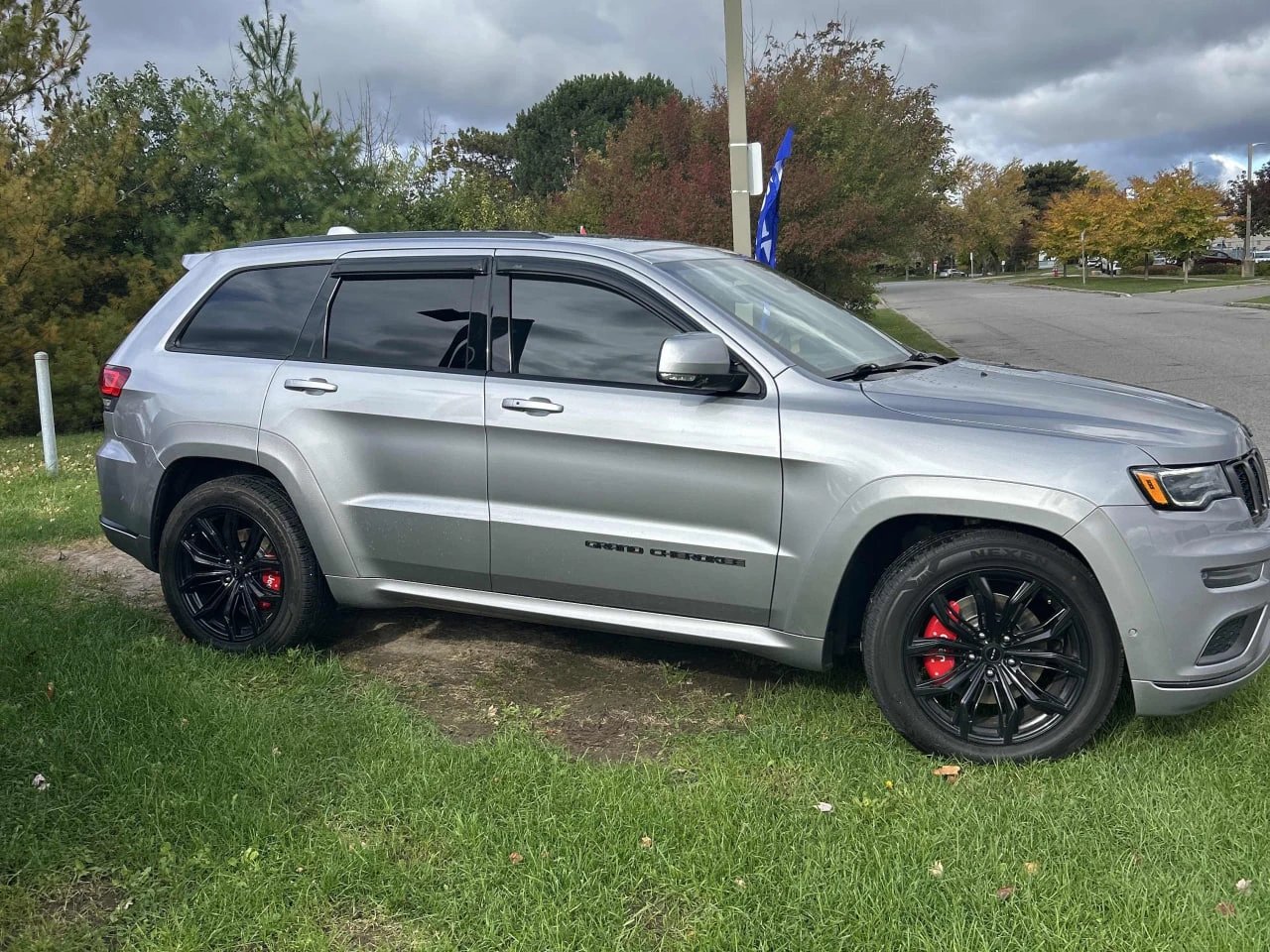 Jeep Grand cherokee * АВТО КРЕДИТ* ЦЕНА ДО БГ * СЕРВИЗНА ИСТОРИЯ *  - изображение 5