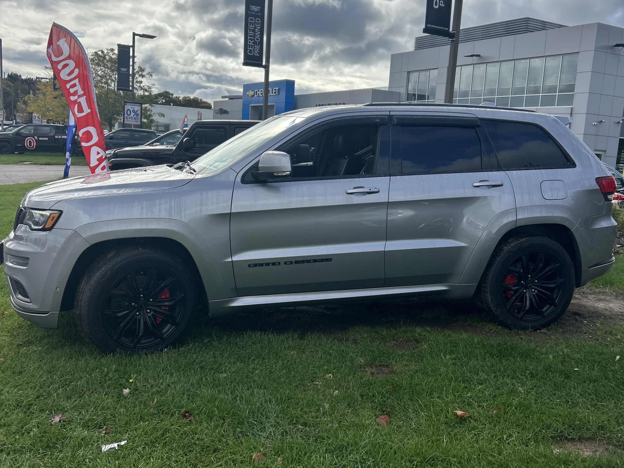 Jeep Grand cherokee * АВТО КРЕДИТ* ЦЕНА ДО БГ * СЕРВИЗНА ИСТОРИЯ *  - изображение 4