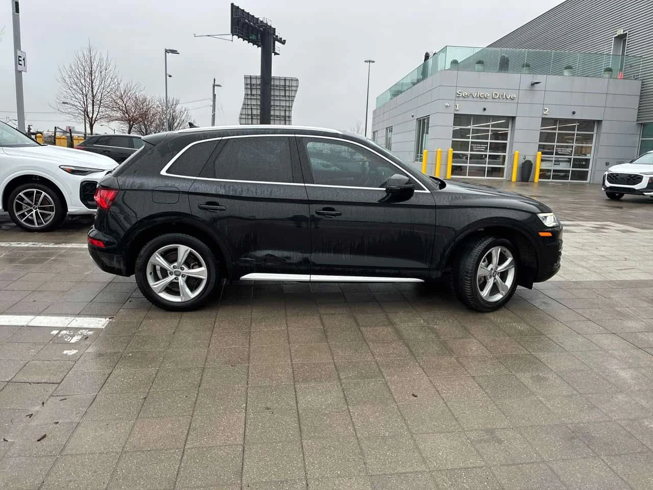 Audi Q5 * Progressiv * LED* BANG&OLUFSEN* PANORAMA* , снимка 3 - Автомобили и джипове - 54002308