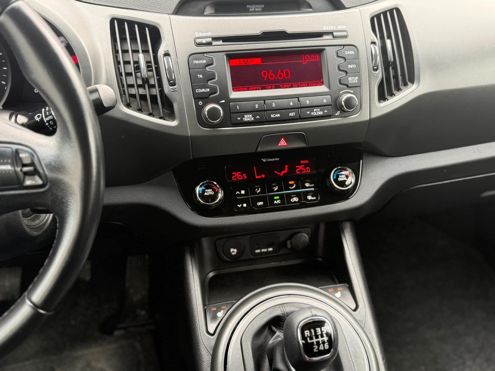 Kia Sportage 1.6GDI, снимка 10 - Автомобили и джипове - 54022684