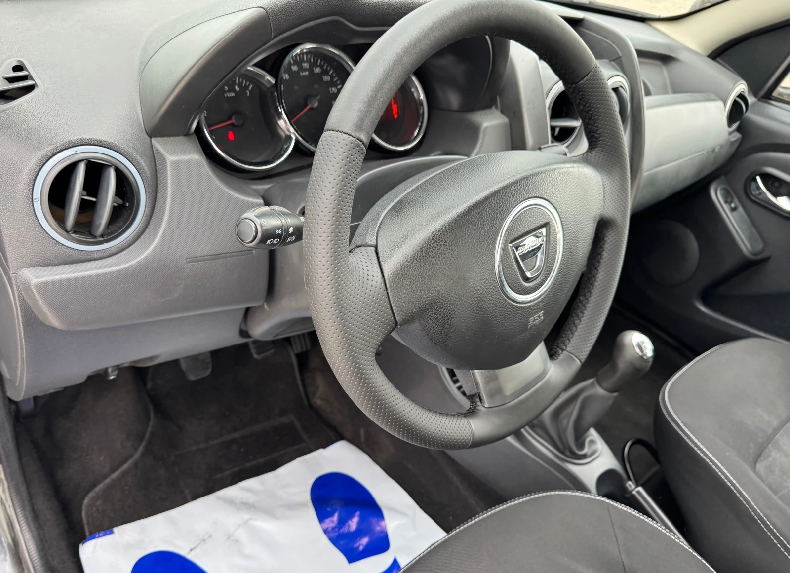 Dacia Duster 1, 6i bi-fuel GPL, 115ps, 4x2, нави, мулти, eco, е, снимка 16 - Автомобили и джипове - 54384714