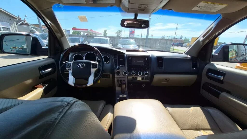 Toyota Sequoia PLATINUM* V8* JBL* КОЖА* ПОДГРЕВ* КАМЕРА* ШИБИДАХ, снимка 10 - Автомобили и джипове - 55115873