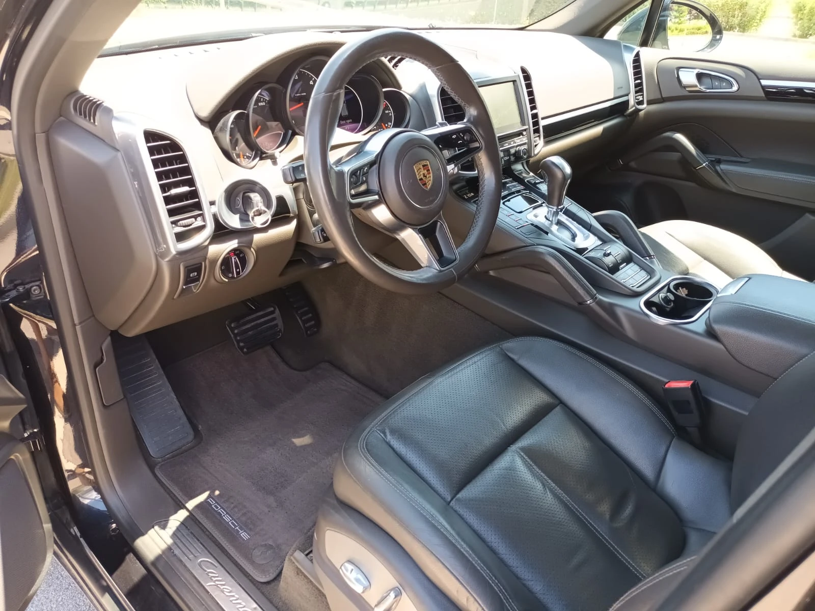 Porsche Cayenne Facelift /Дистроник/Панорама, снимка 7 - Автомобили и джипове - 55262482