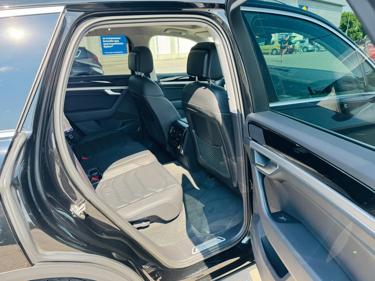 VW Touareg Elegance eHybrid, снимка 12 - Автомобили и джипове - 55357436