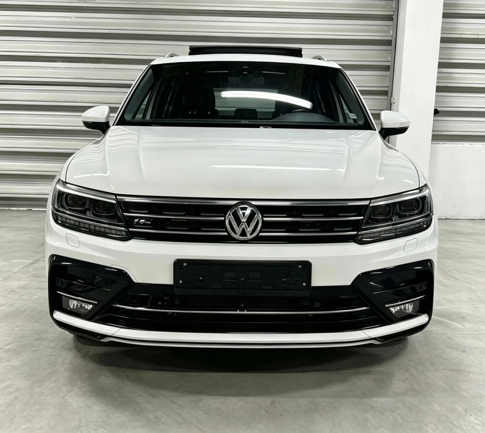 VW Tiguan 2.0 BiTDI/R-Line/4Motion/360Cam/Panorama/Acc | Mobile.bg � ����������� 2